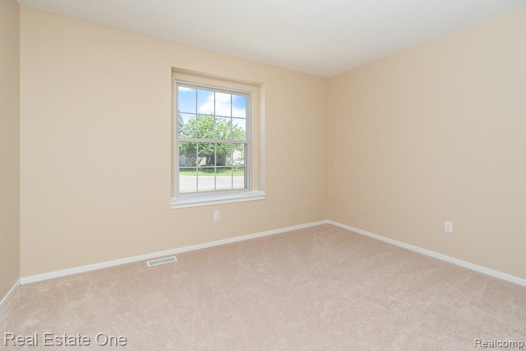 283 Whispering Hill