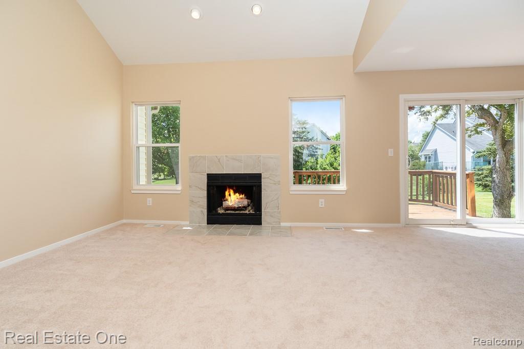 283 Whispering Hill