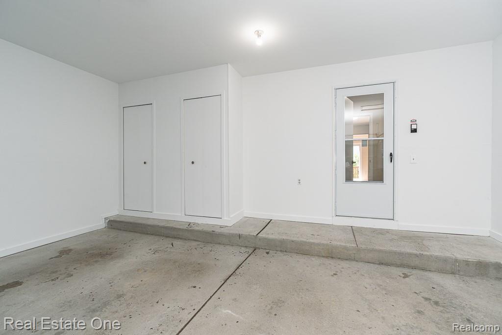 283 Whispering Hill