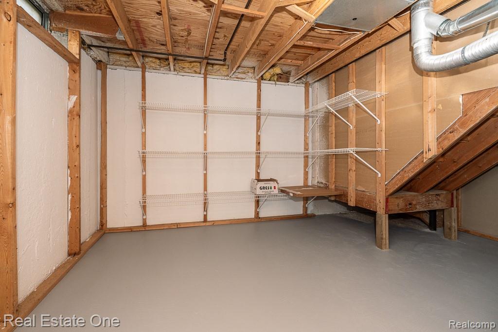 283 Whispering Hill