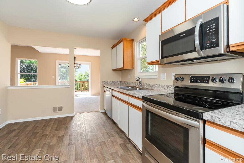 283 Whispering Hill