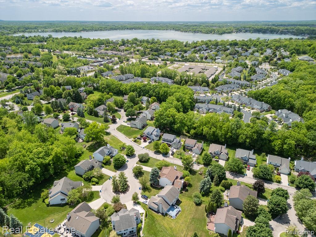 283 Whispering Hill