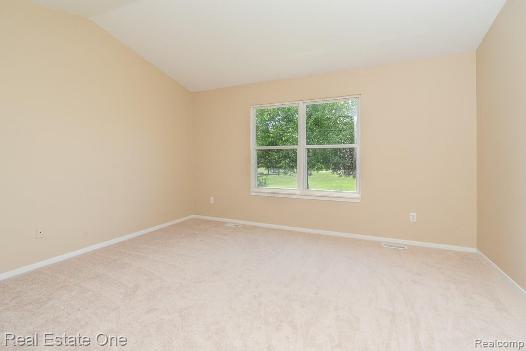 283 Whispering Hill