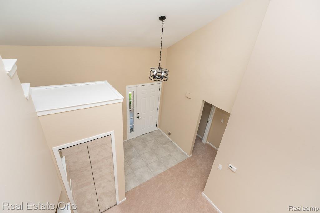283 Whispering Hill