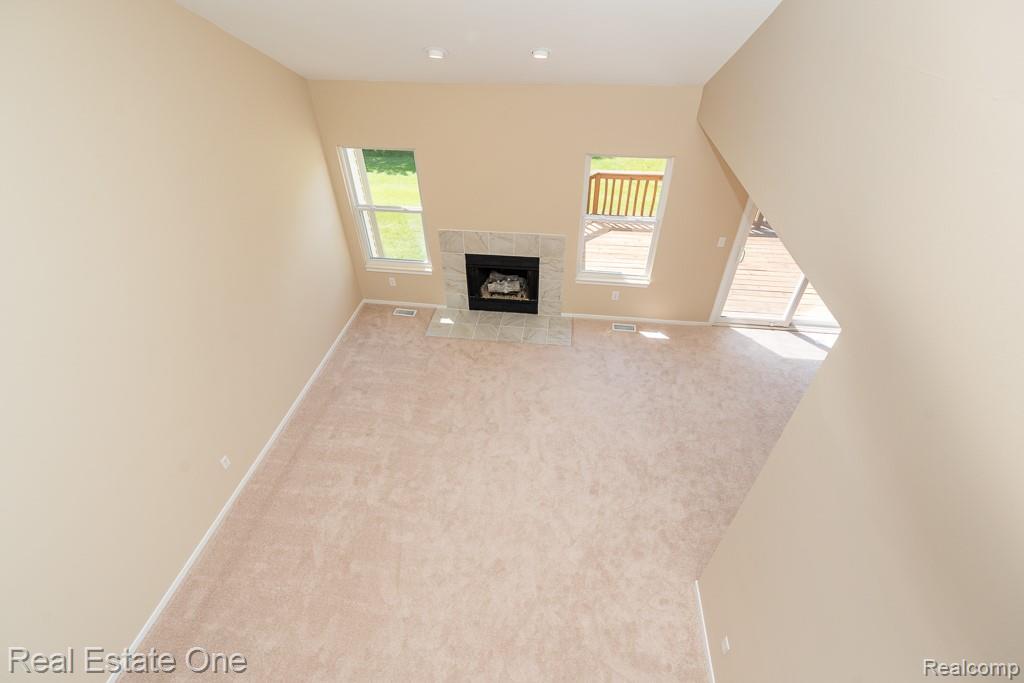 283 Whispering Hill