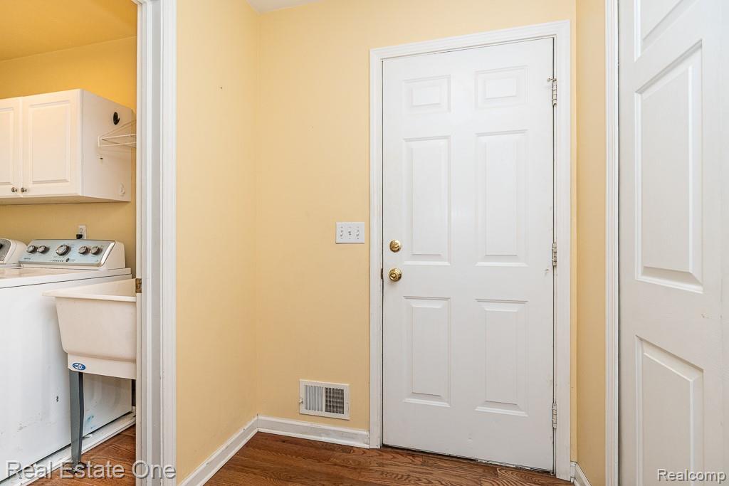 1081 Clearview Drive
