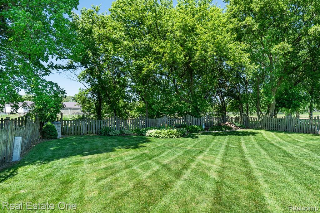 44105 Dunham Court