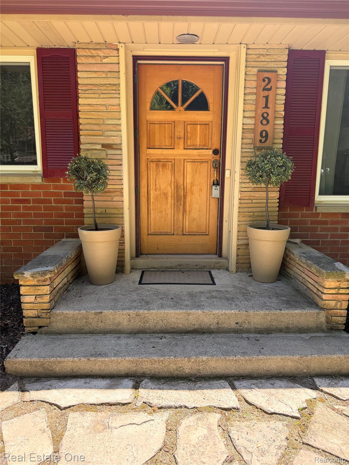 2189 Devonshire Road