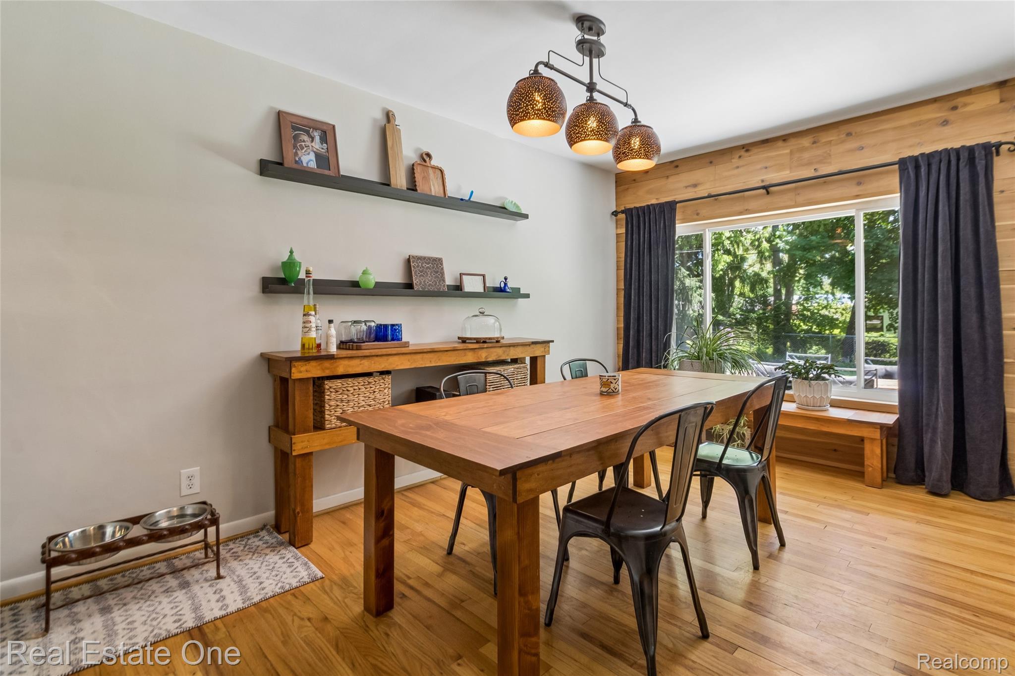 2189 Devonshire Road