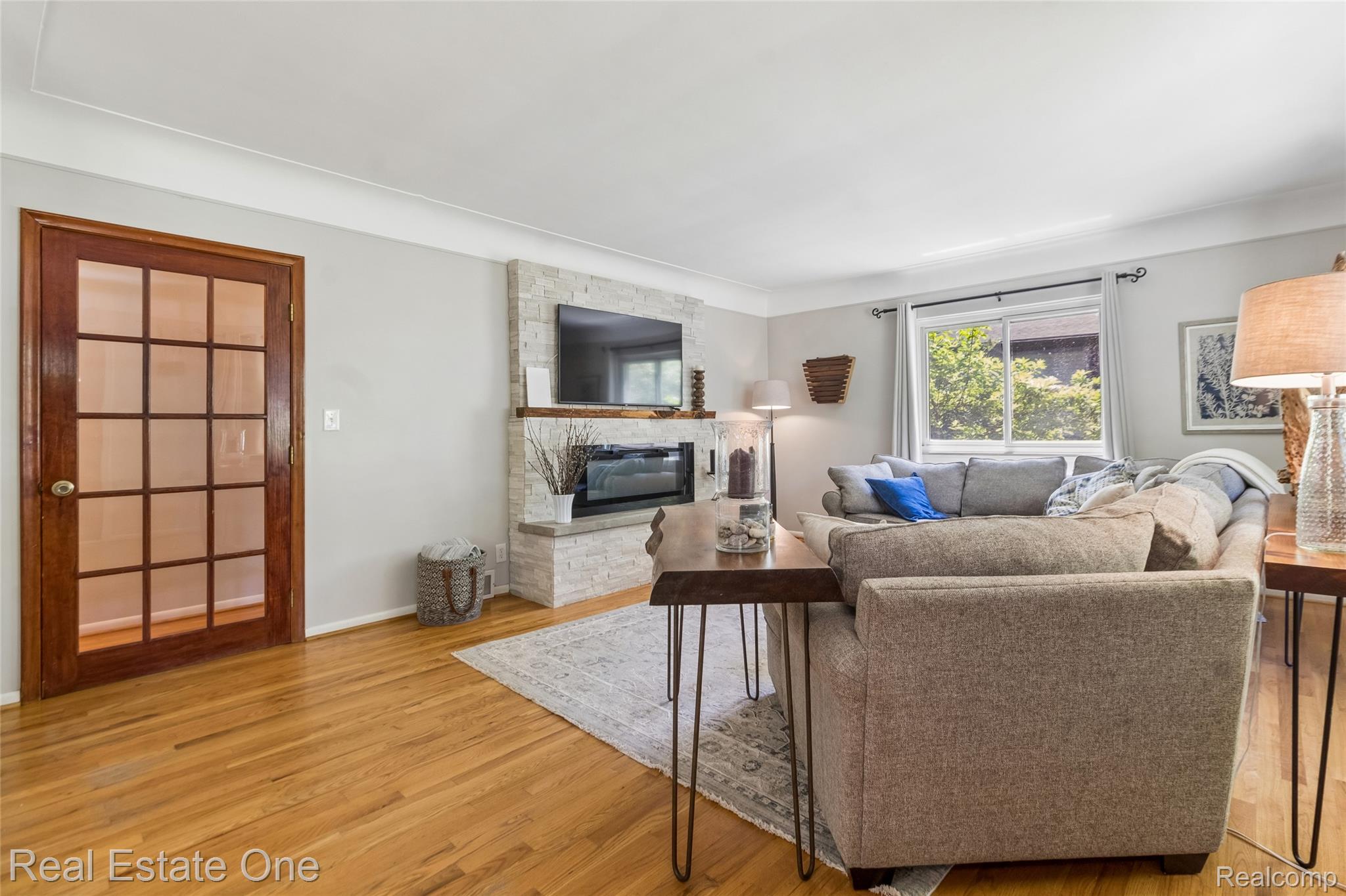 2189 Devonshire Road