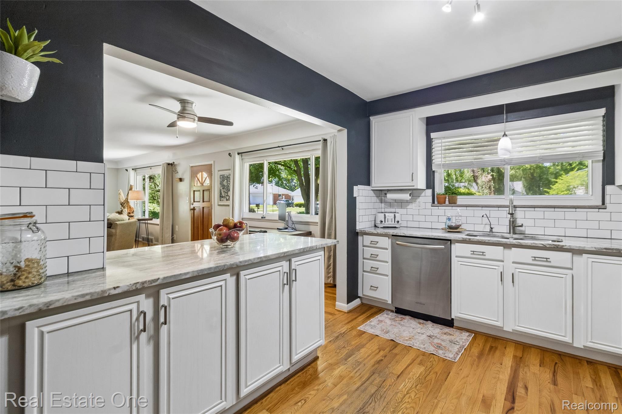 2189 Devonshire Road