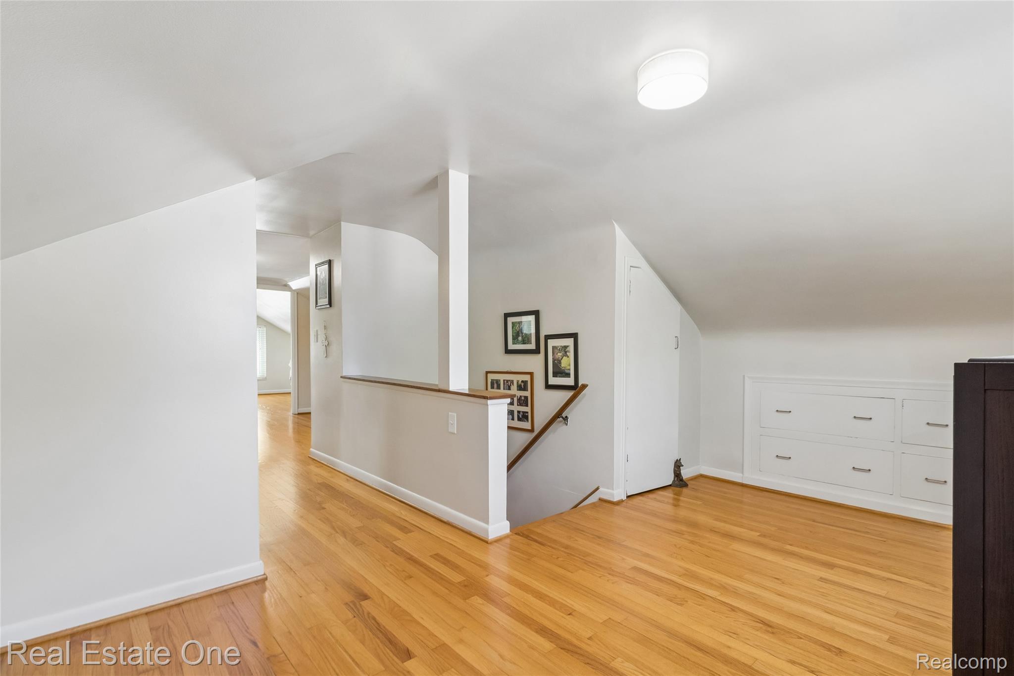 2189 Devonshire Road