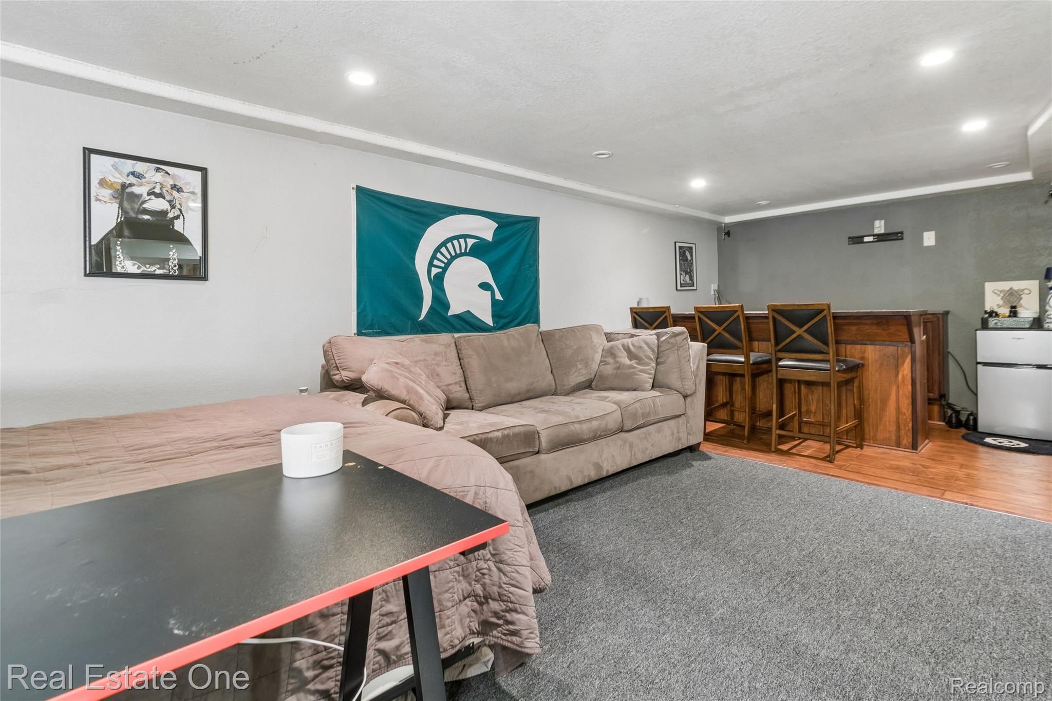 2189 Devonshire Road