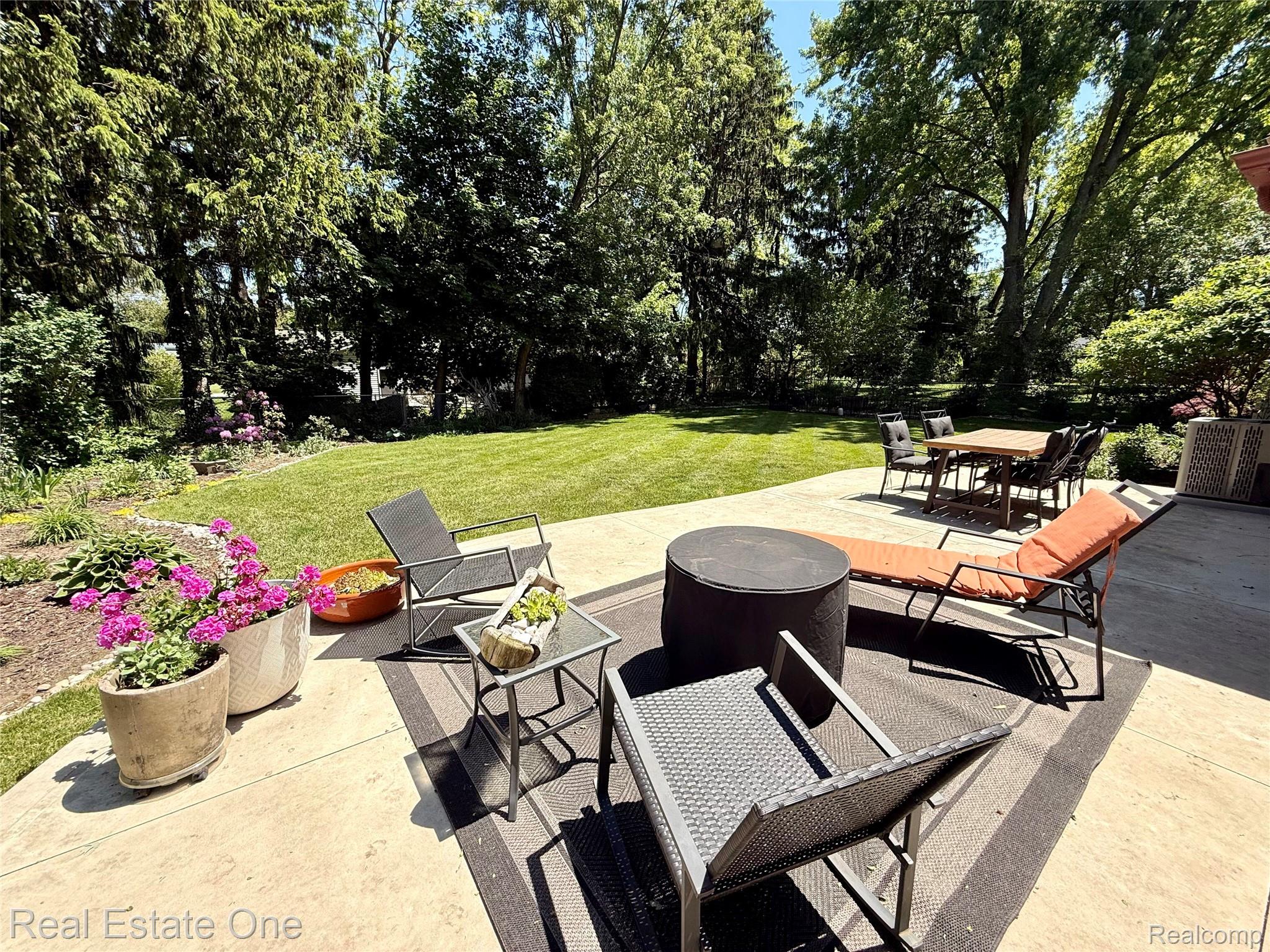 2189 Devonshire Road