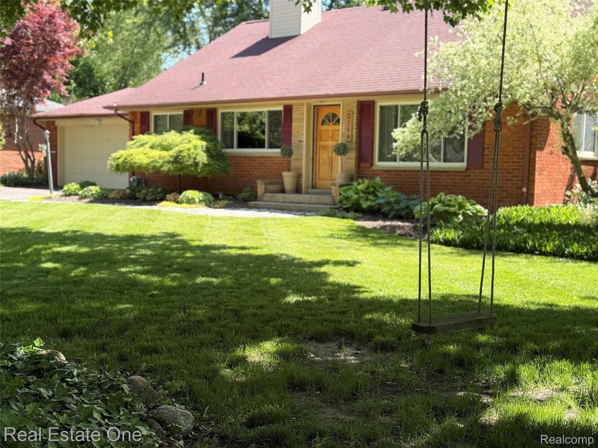 2189 Devonshire Road