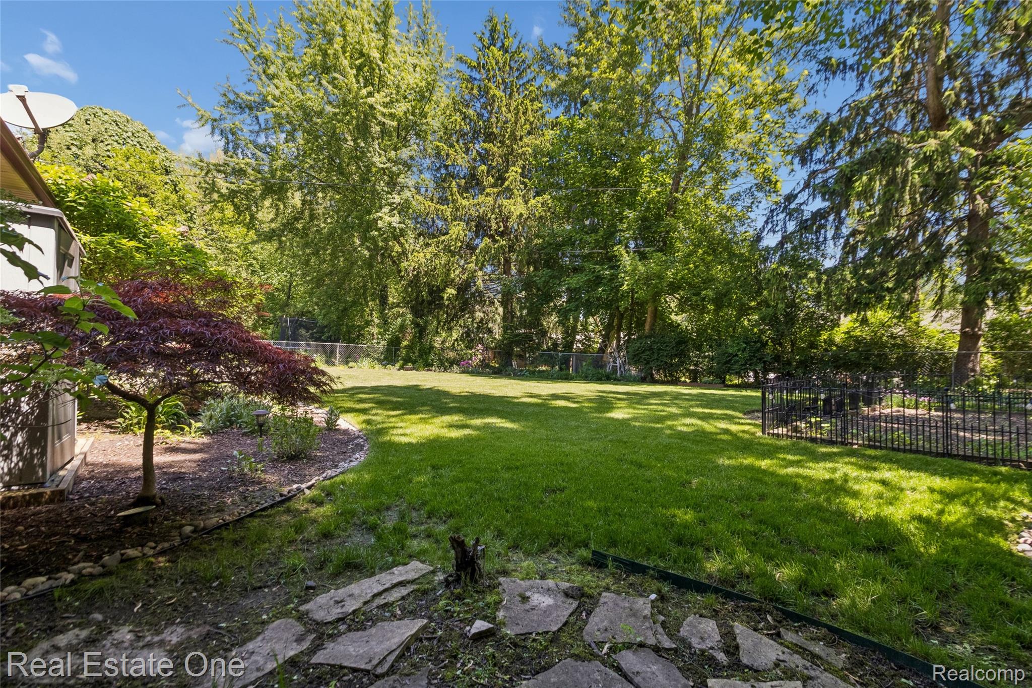 2189 Devonshire Road