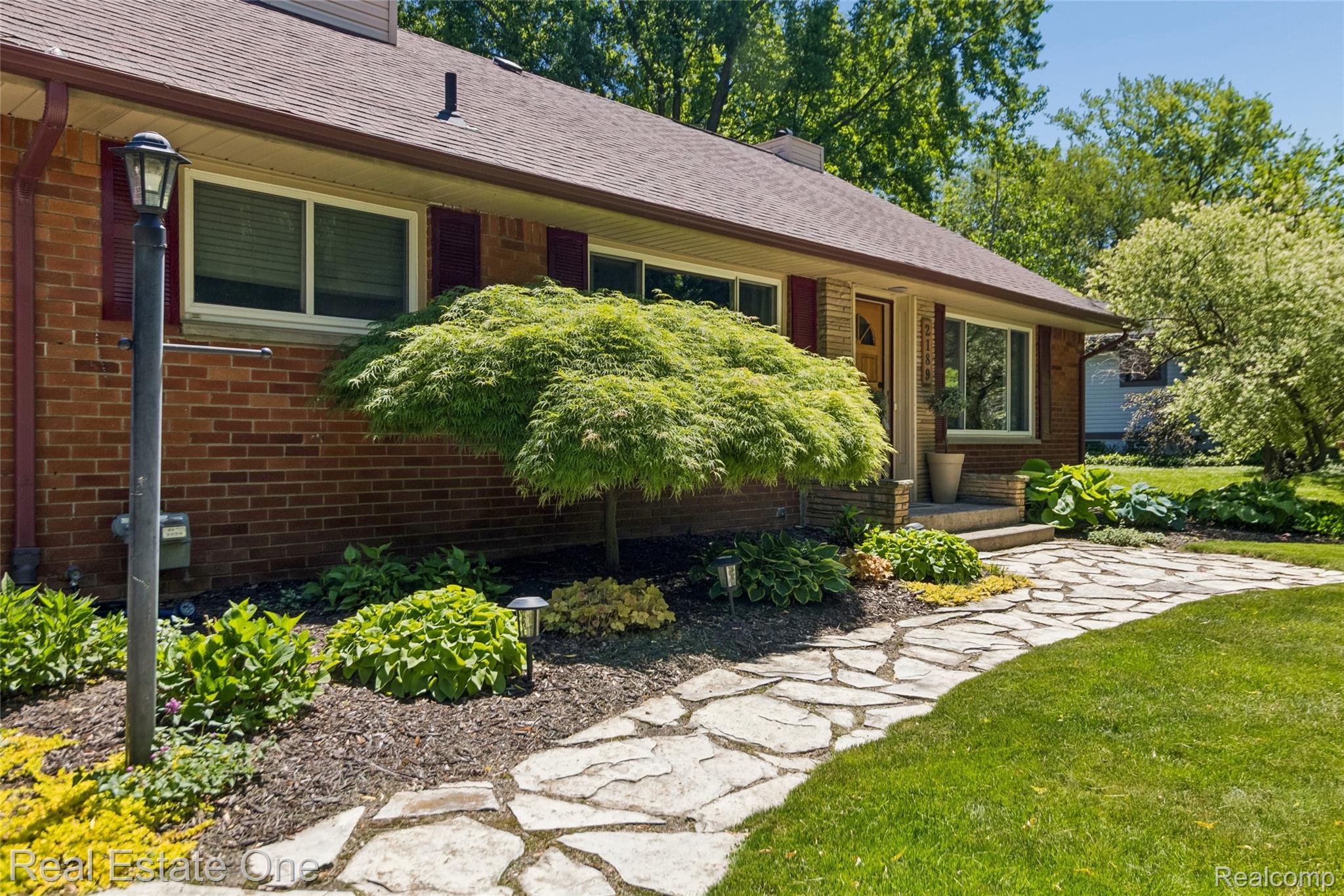2189 Devonshire Road