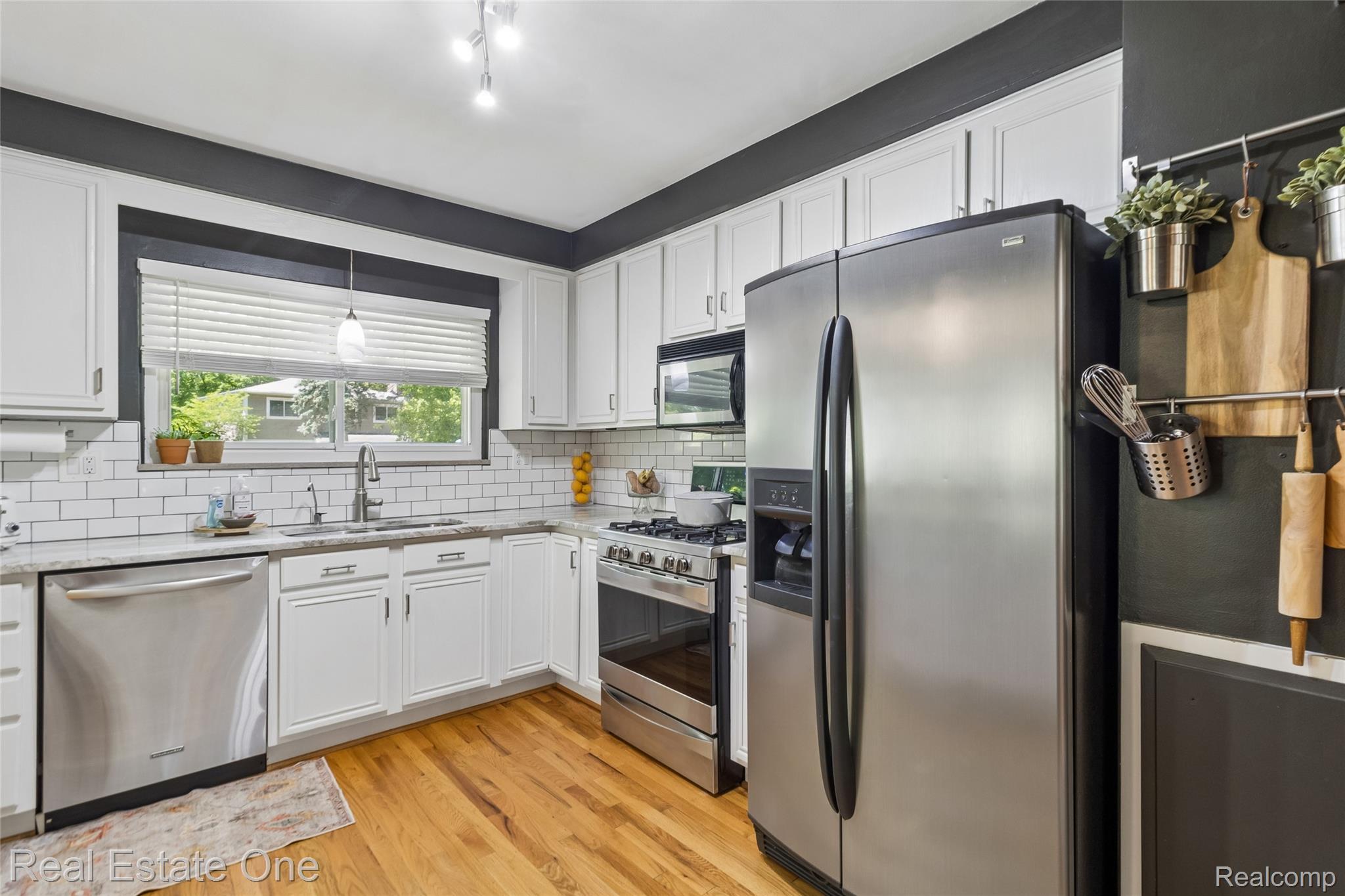2189 Devonshire Road