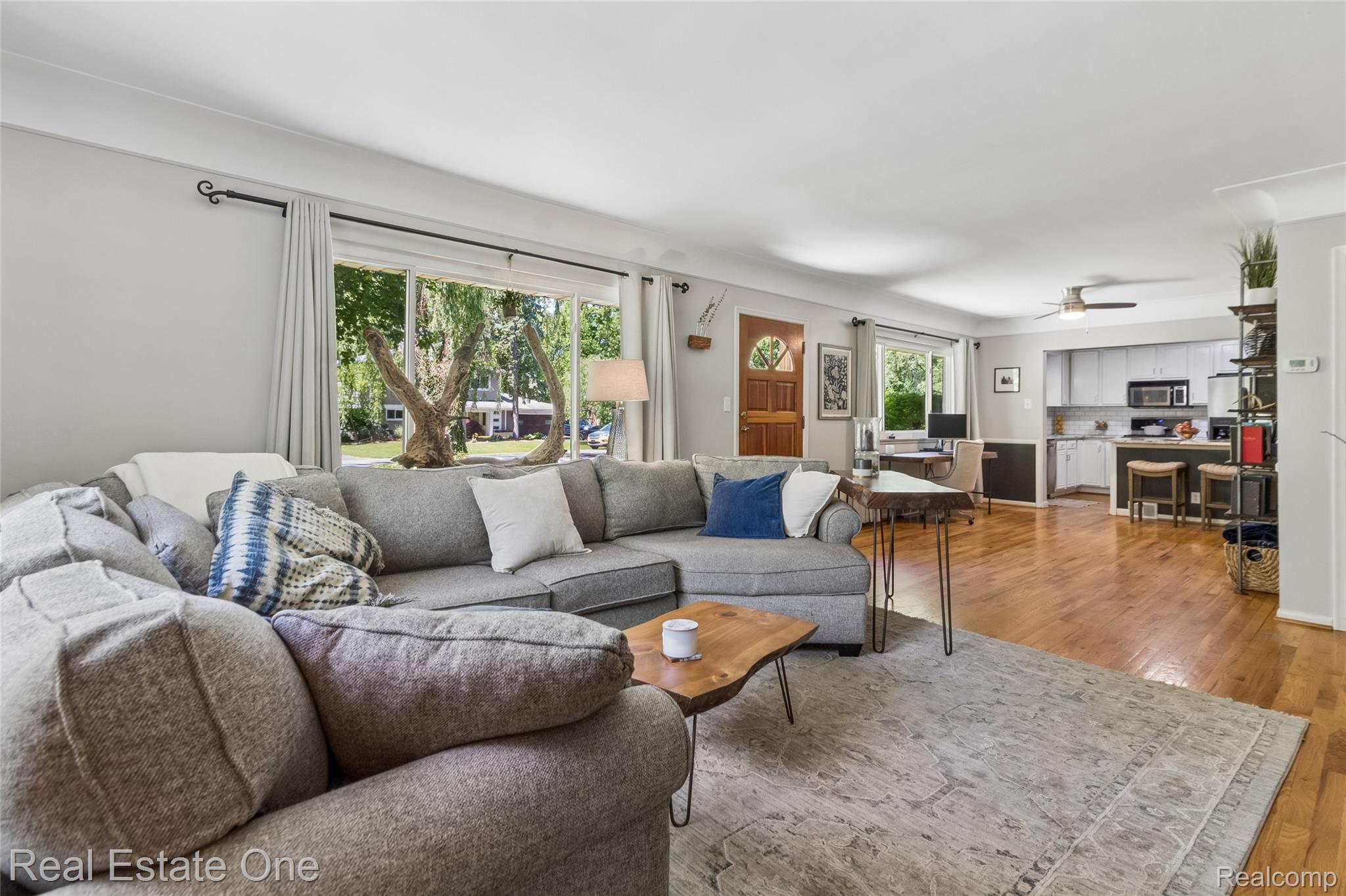 2189 Devonshire Road