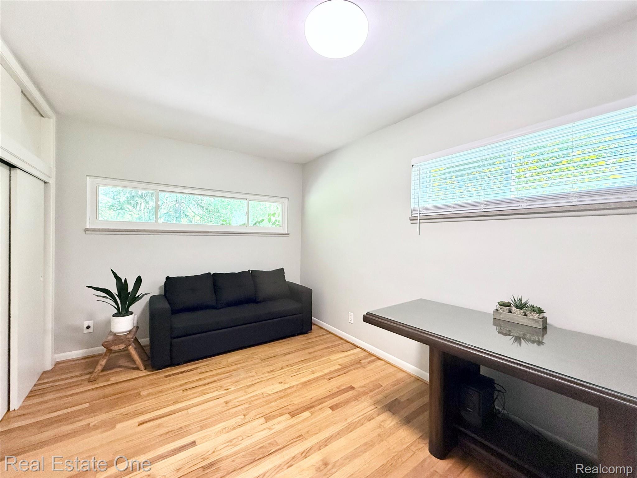 2189 Devonshire Road