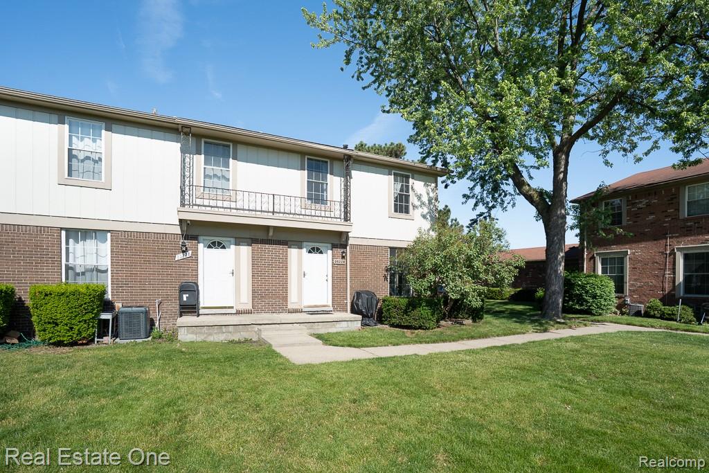35226 Tall Oaks Drive