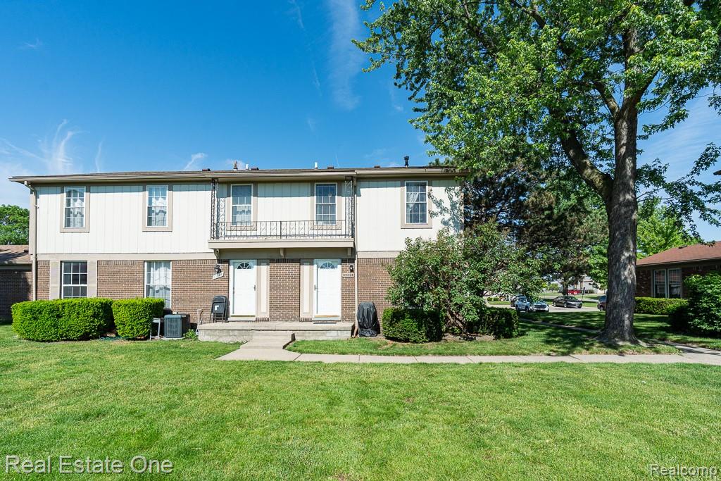 35226 Tall Oaks Drive