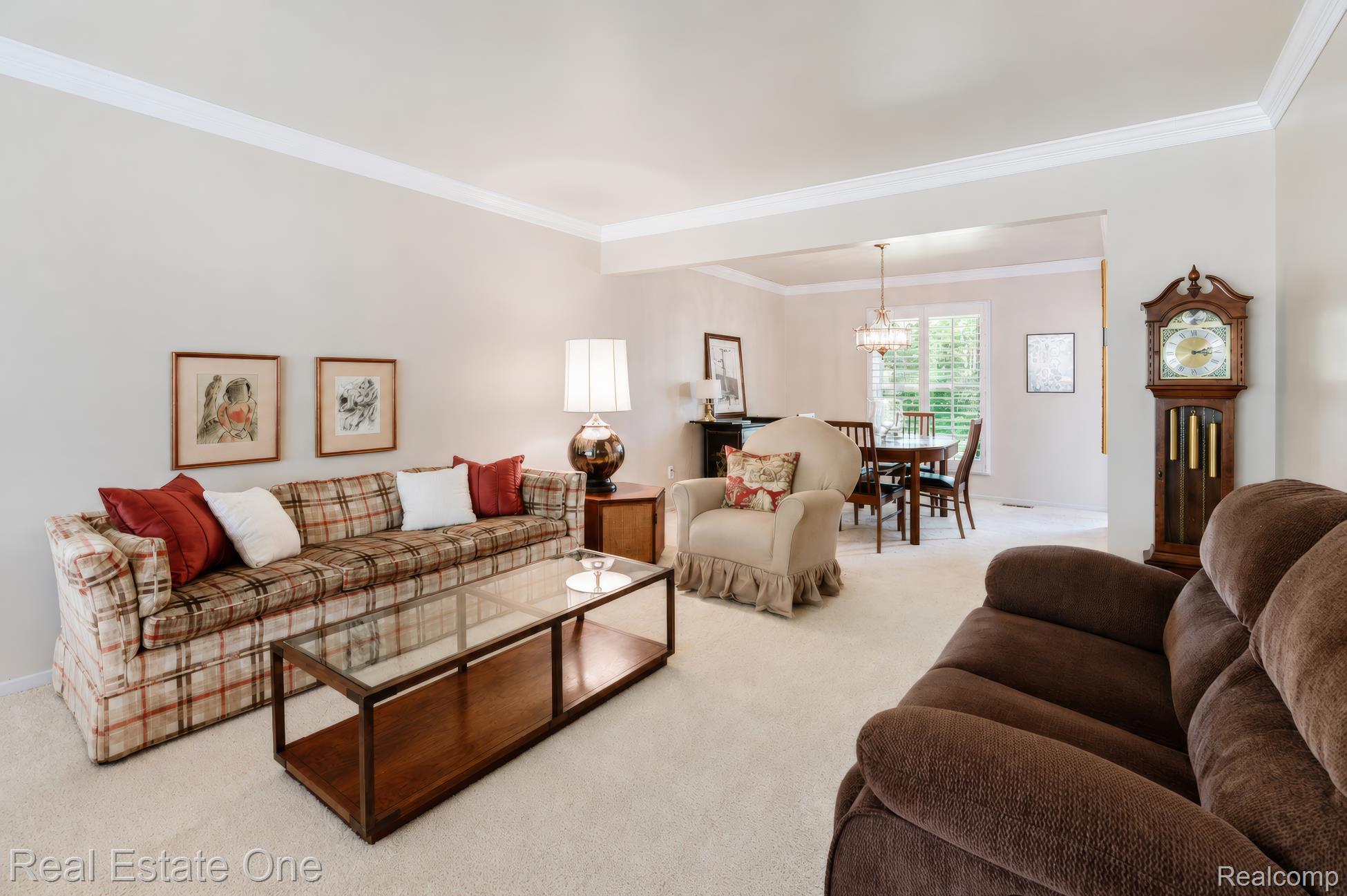 1962 Canary Court