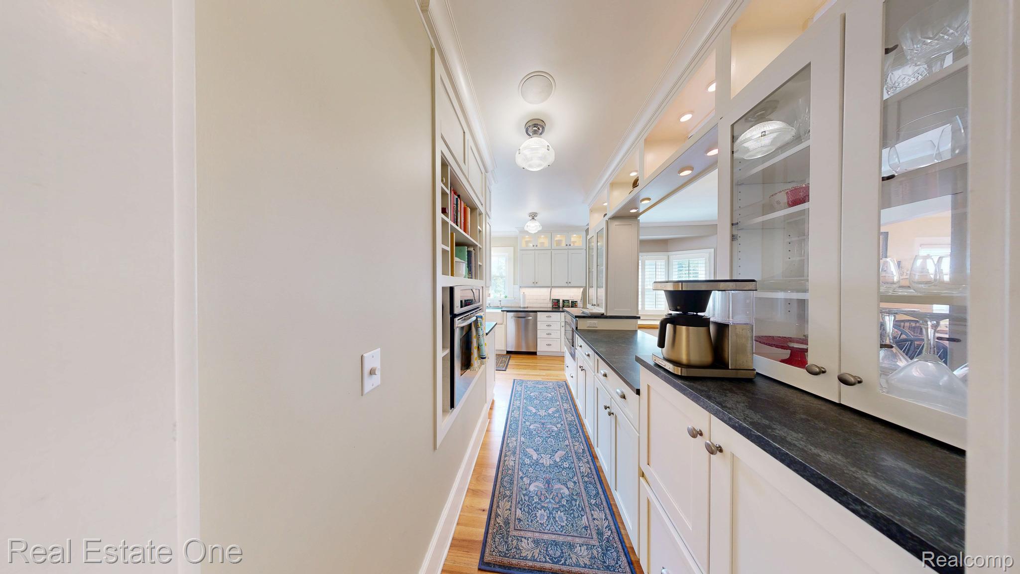 410 W 4th Street