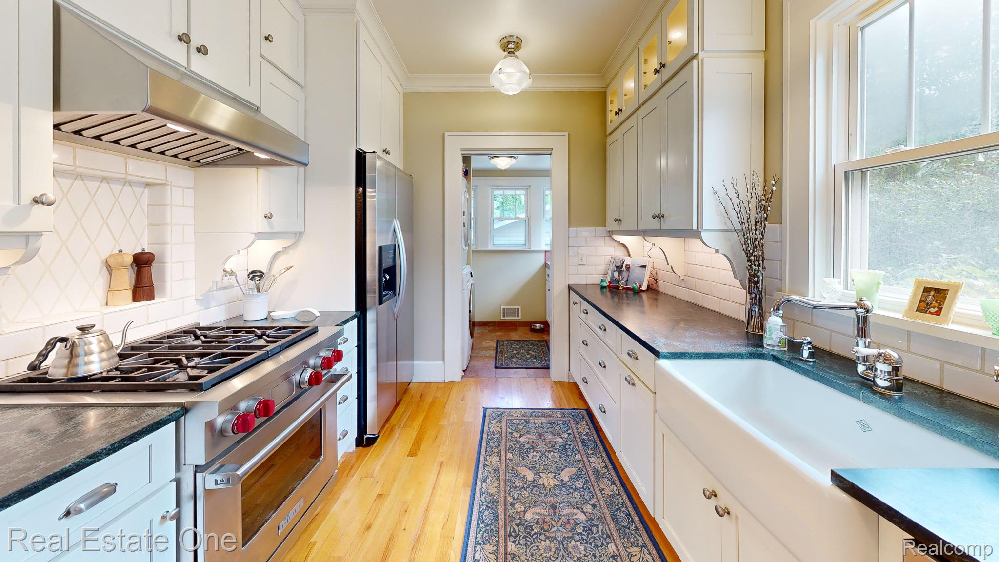 410 W 4th Street