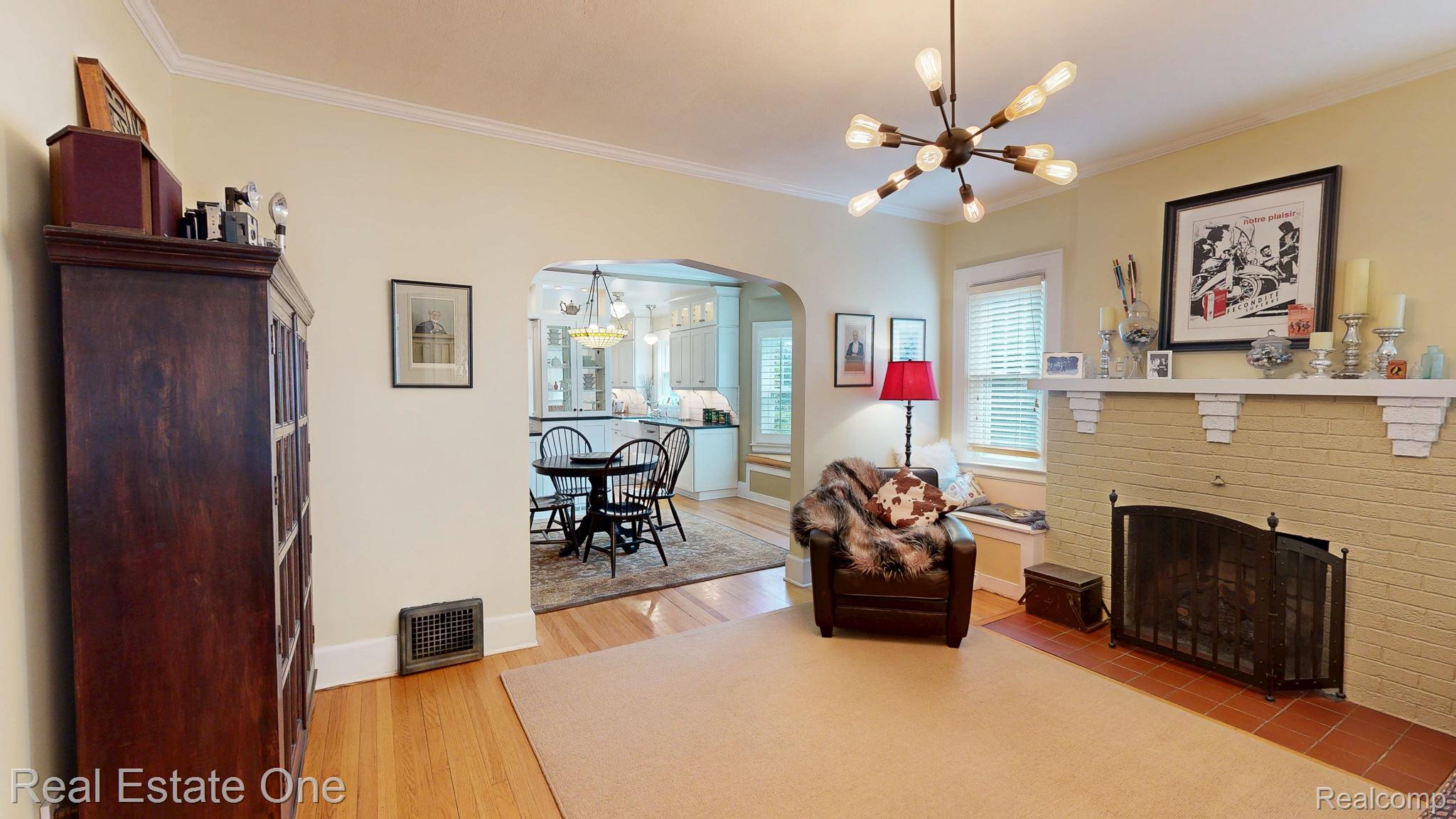 410 W 4th Street