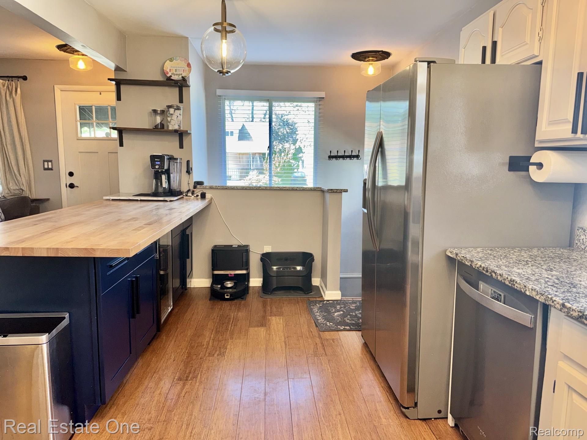 311 W Brockton Avenue
