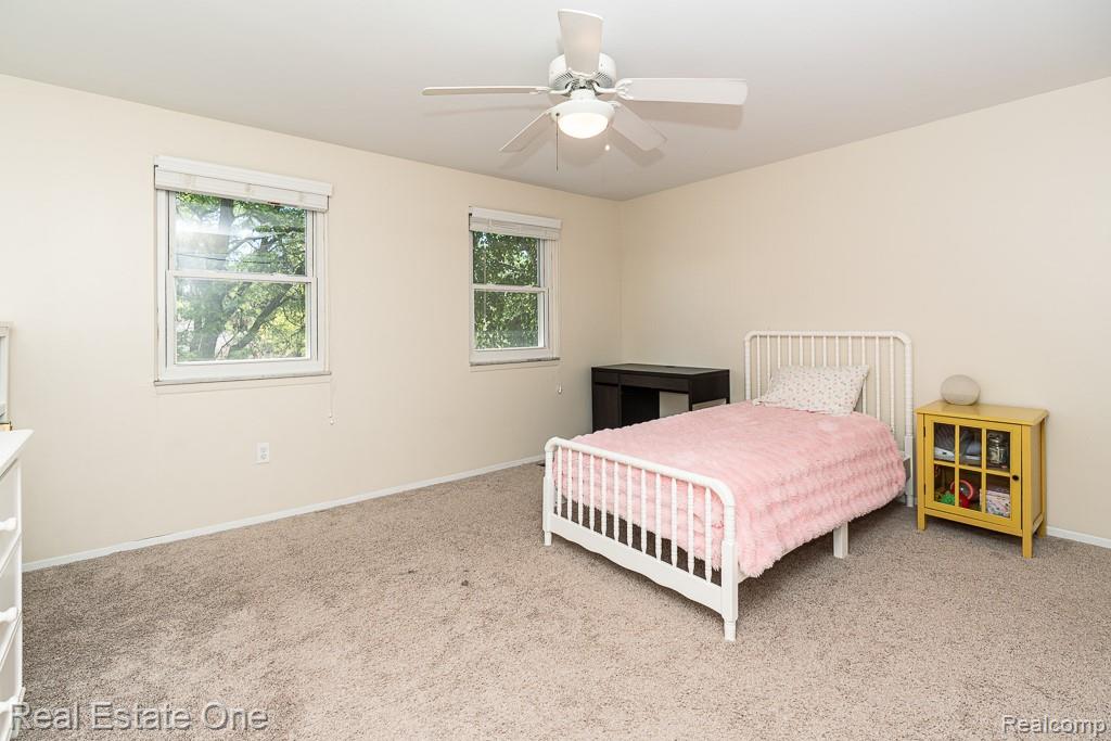 3182 Baypoint Drive