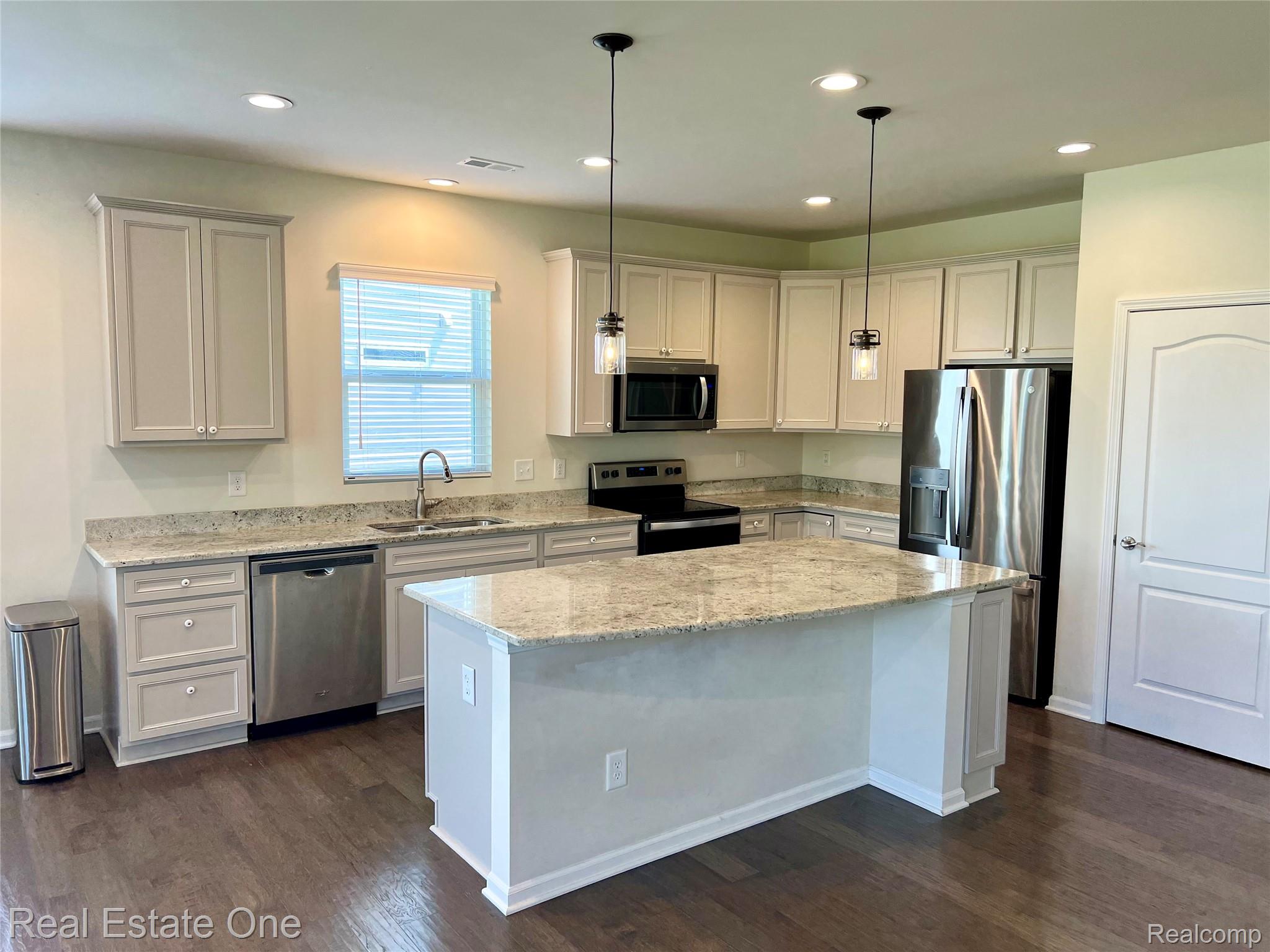 1113 Lark Street Unit: 41
