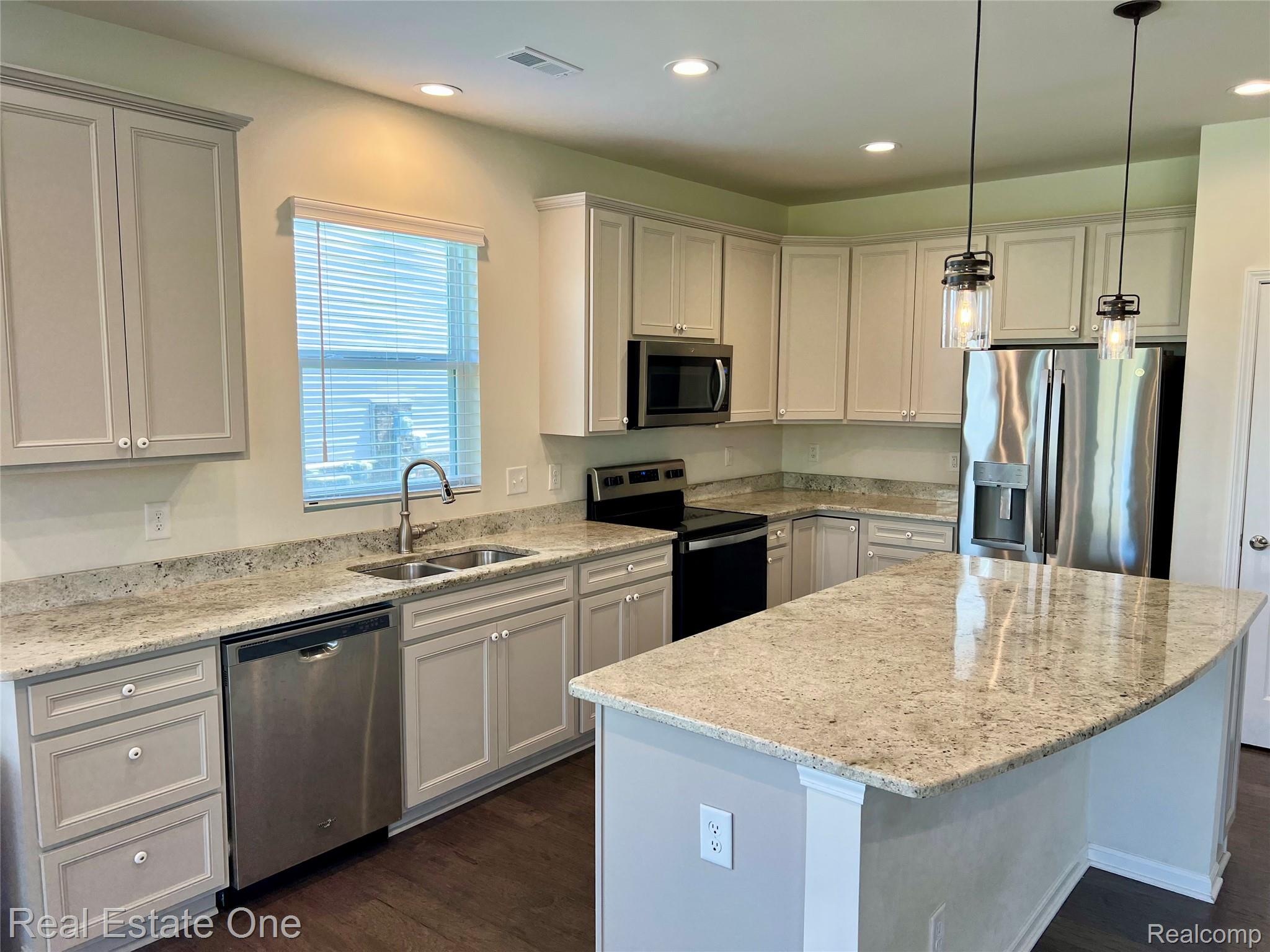 1113 Lark Street Unit: 41
