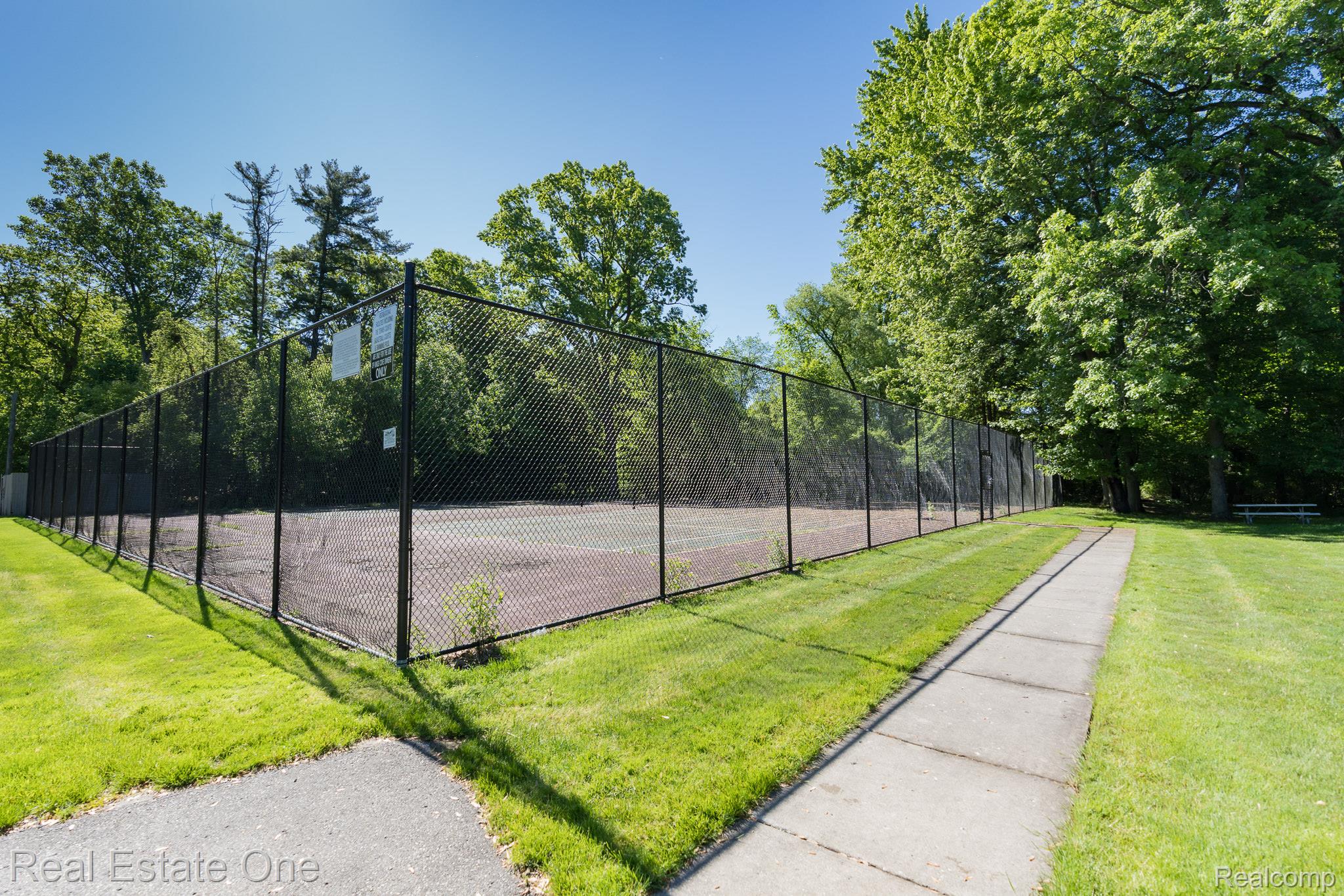 1242 Kings Cove Court