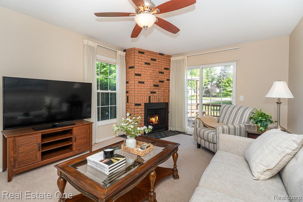 1242 Kings Cove Court