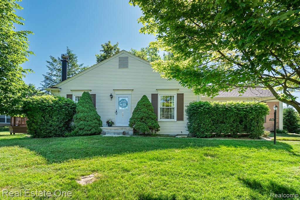 1242 Kings Cove Court