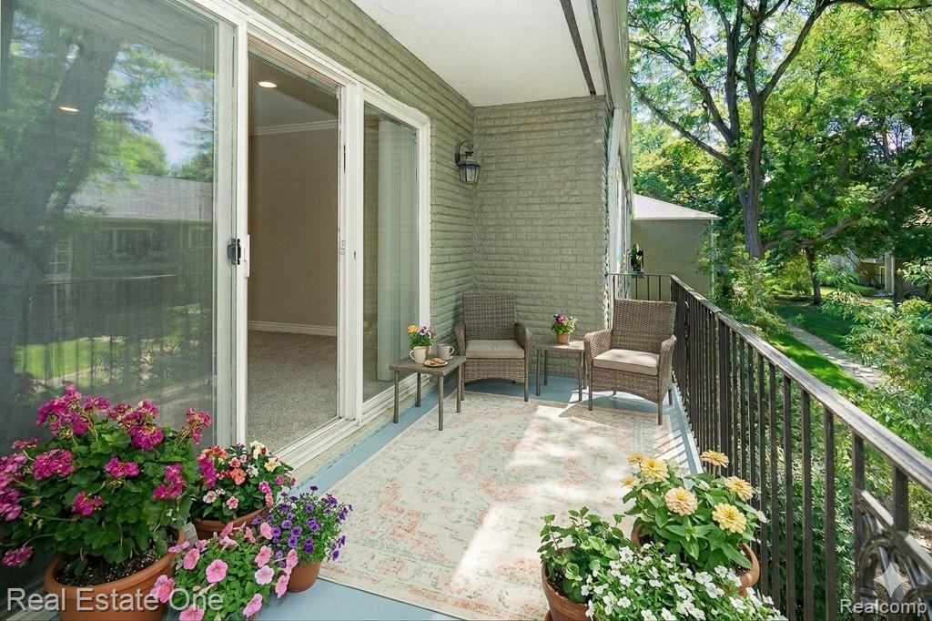1113 N OLD WOODWARD Avenue Unit: 38