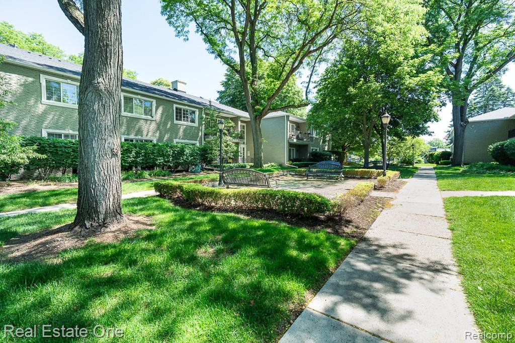 1113 N OLD WOODWARD Avenue Unit: 38