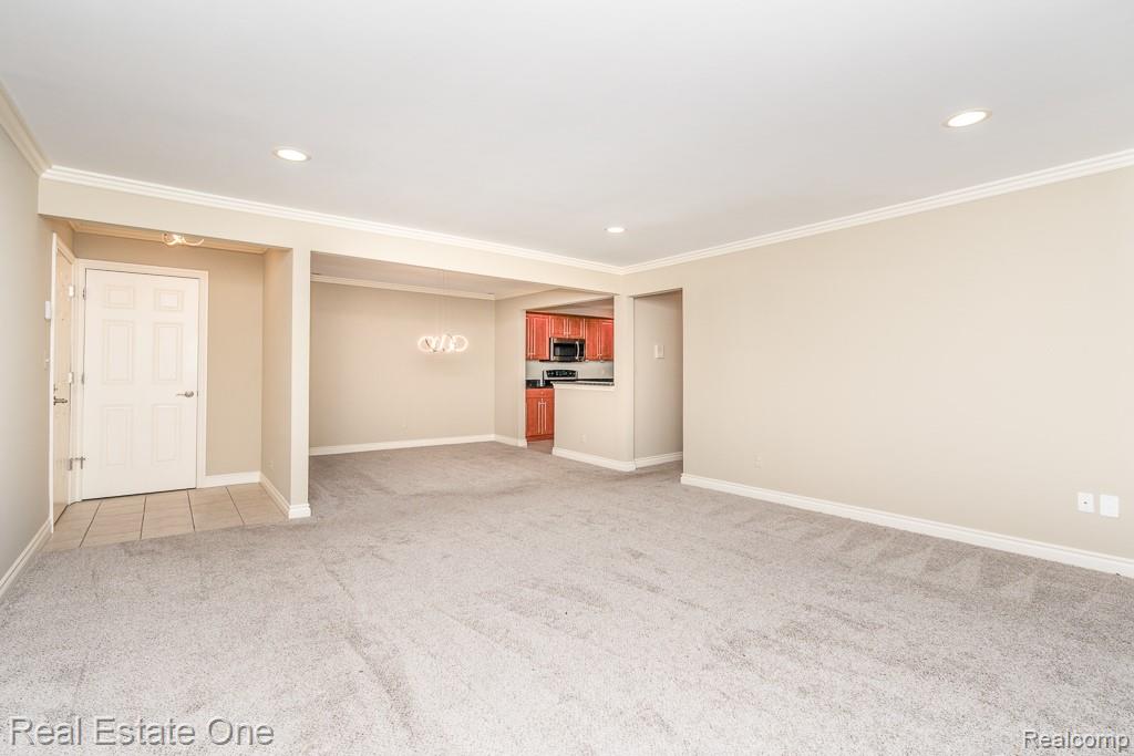 1113 N OLD WOODWARD Avenue Unit: 38