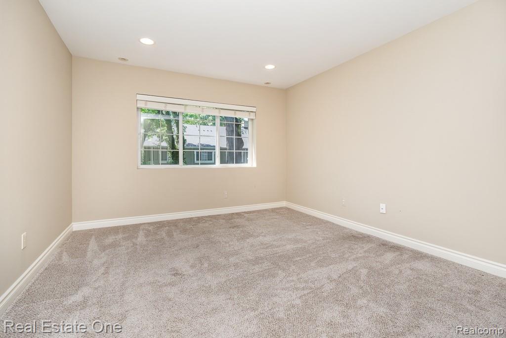 1113 N OLD WOODWARD Avenue Unit: 38