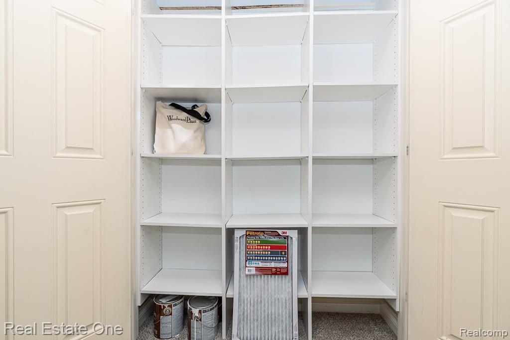 1113 N OLD WOODWARD Avenue Unit: 38