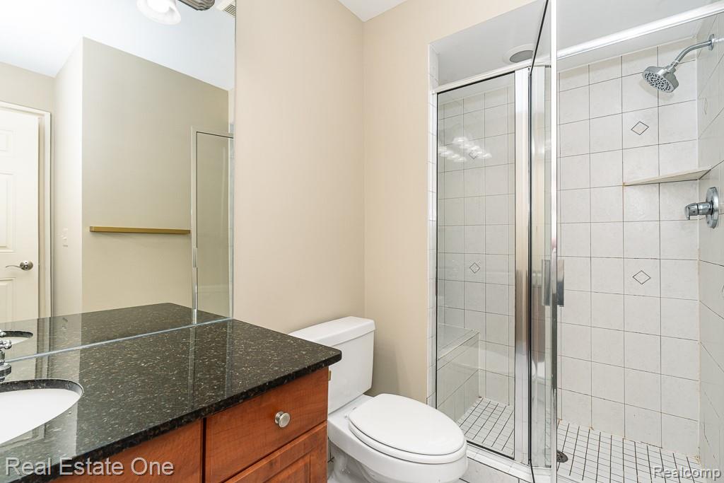 1113 N OLD WOODWARD Avenue Unit: 38