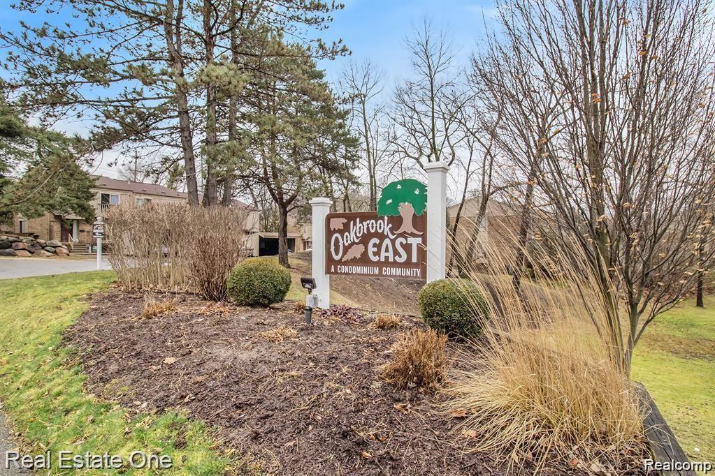 1403 Oakbrook E Unit: 93