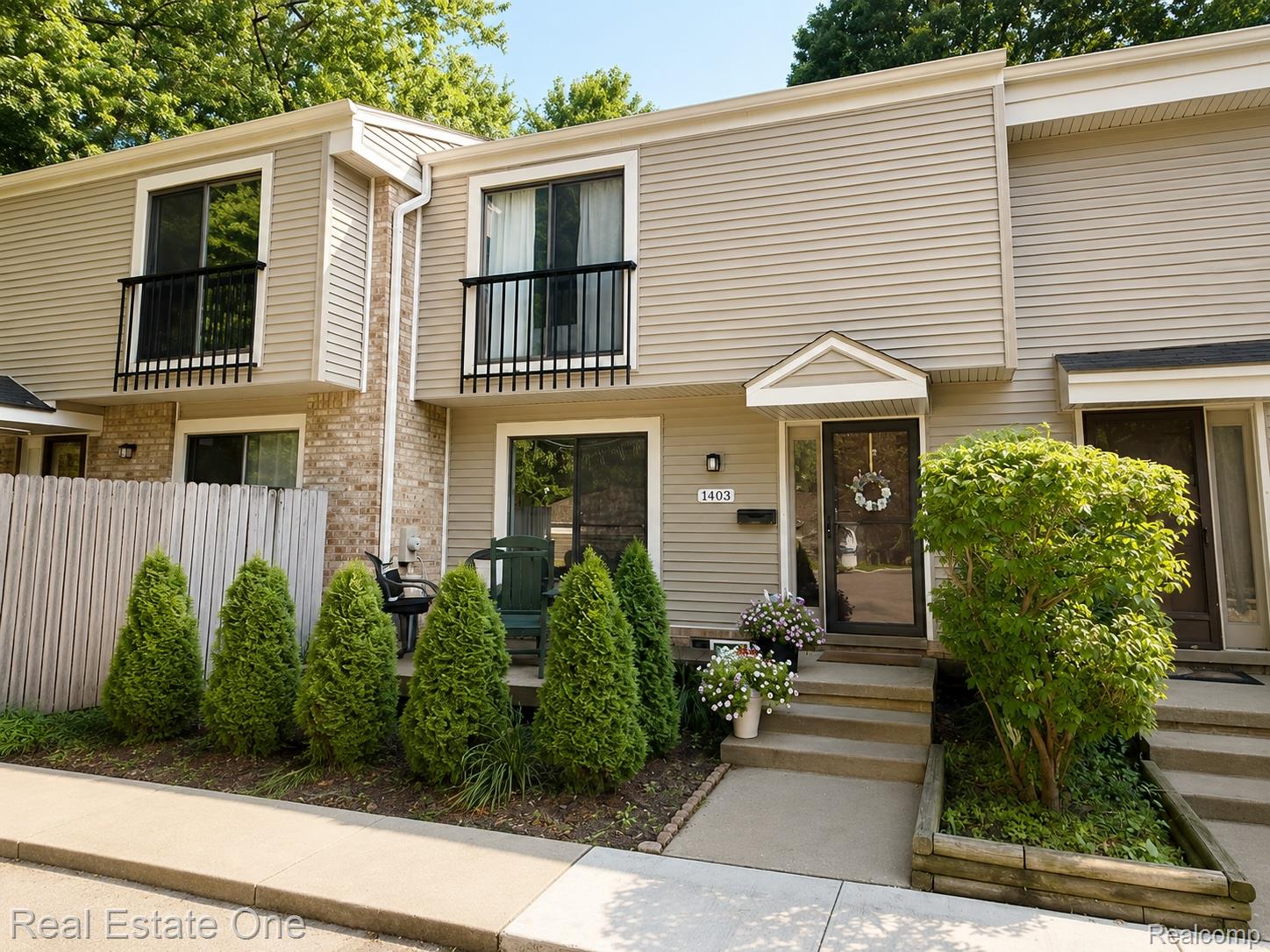 1403 Oakbrook E Unit: 93