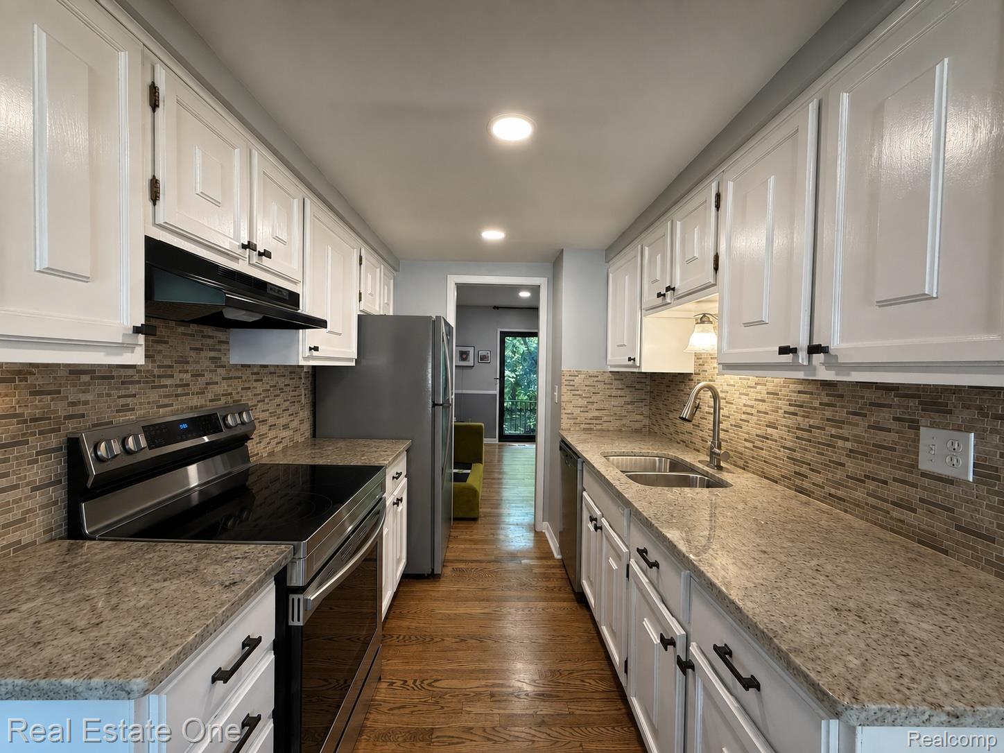 1403 Oakbrook E Unit: 93