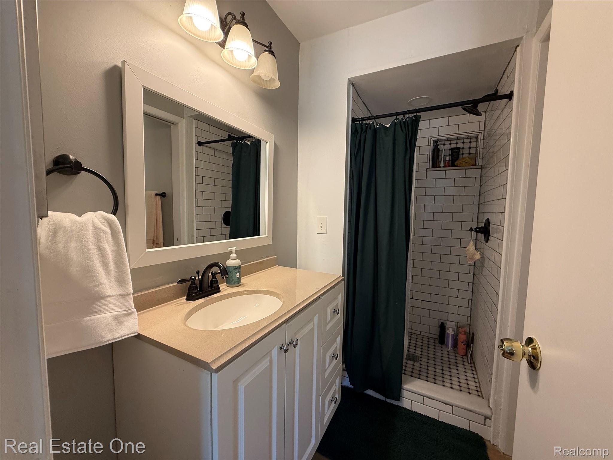 1403 Oakbrook E Unit: 93