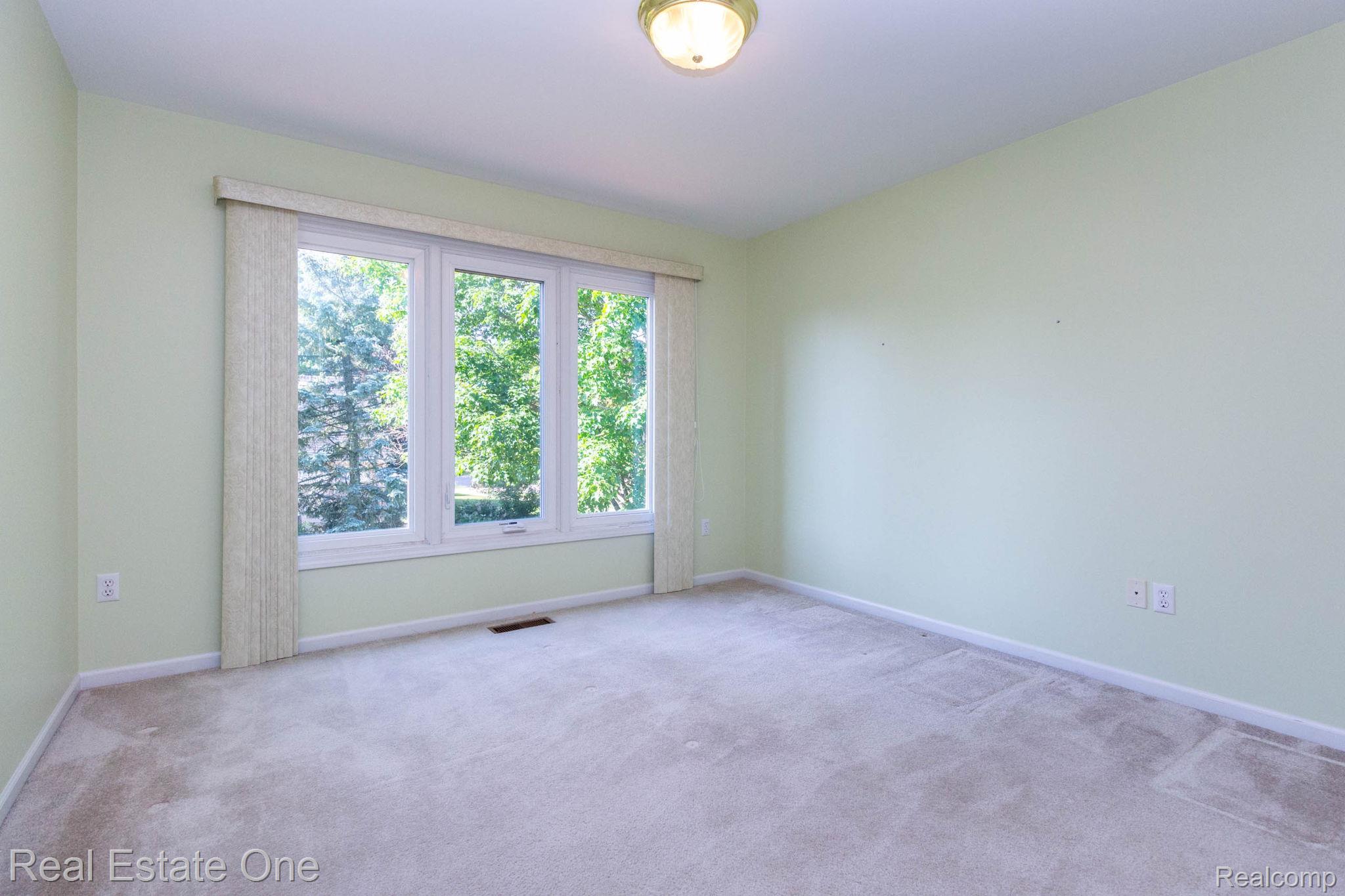 1459 Almond Drive