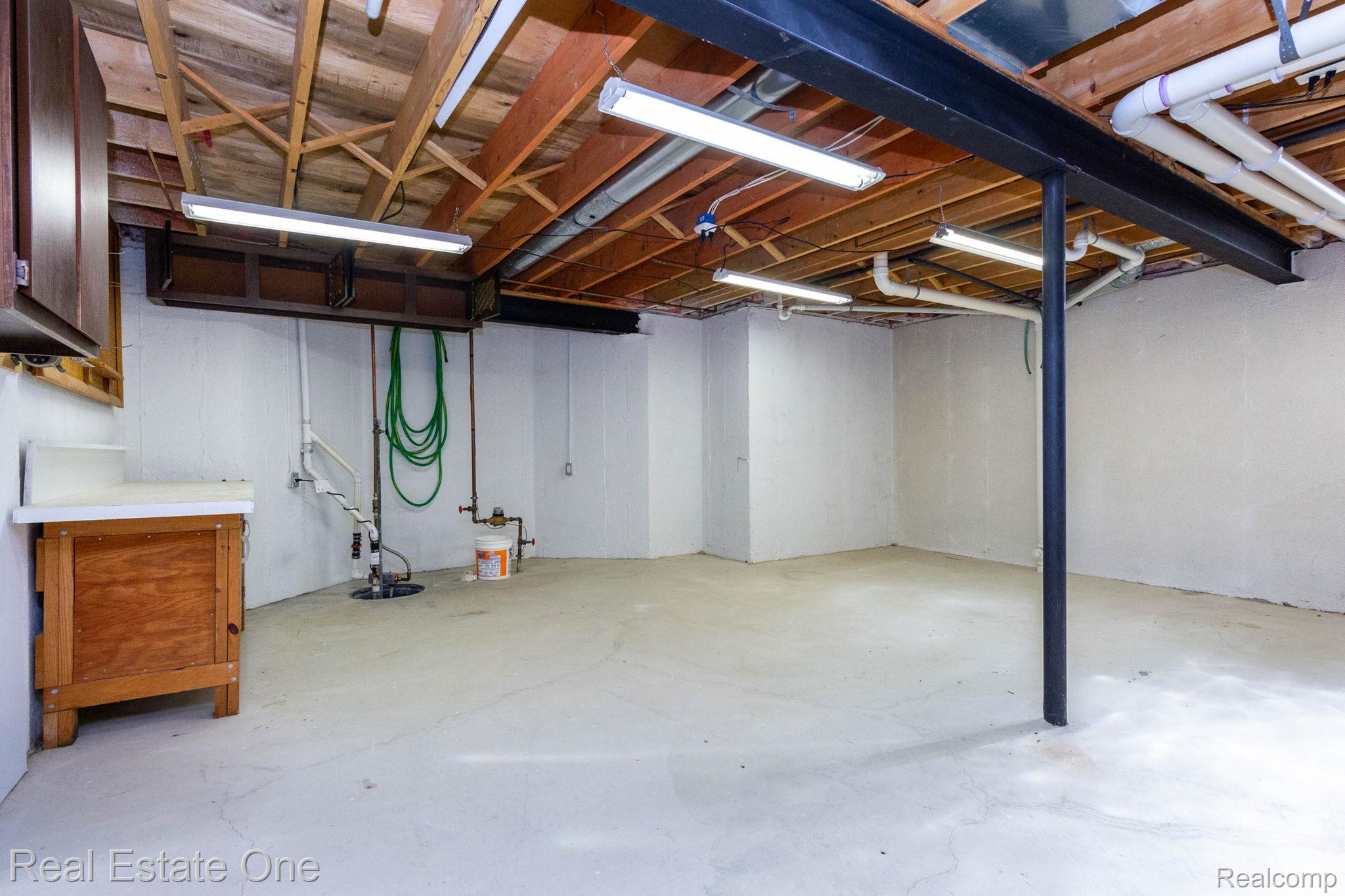 1459 Almond Drive