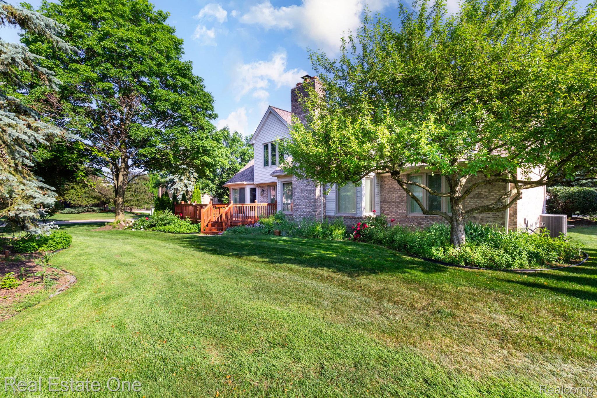 1459 Almond Drive